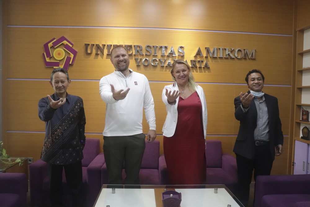 Presiden Silicon Valley Innovation Center menandatangani MoU dengan Universitas Amikom Yogyakarta