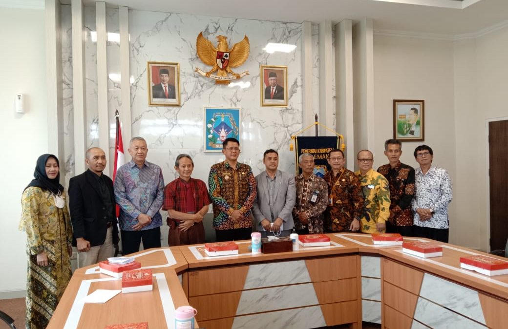 Pemkab Sleman-Amikom Hadirkan Beasiswa Pengentasan Kemiskinan