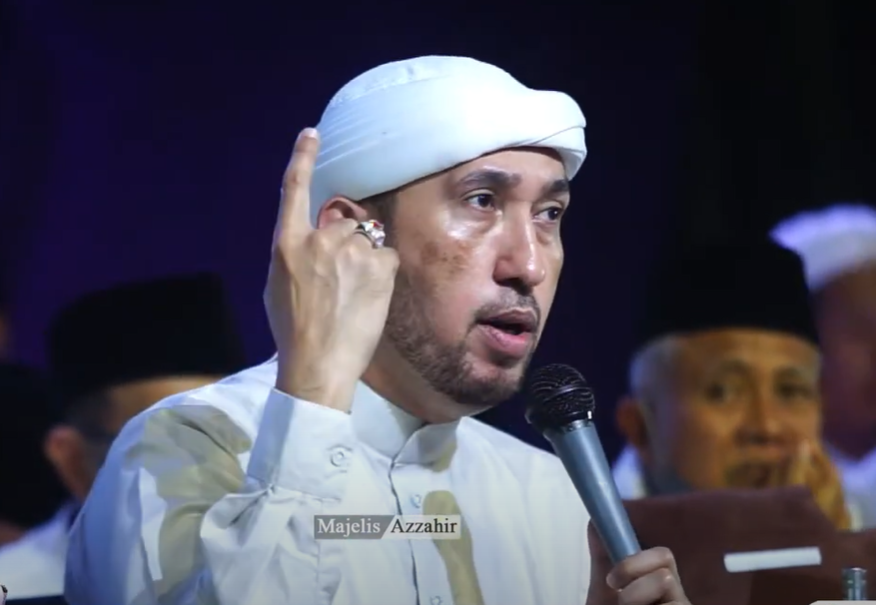 AMIKOM Bersholawat: Menyemarakkan Dies Natalis ke-30 dengan Semangat Cinta kepada Rasulullah