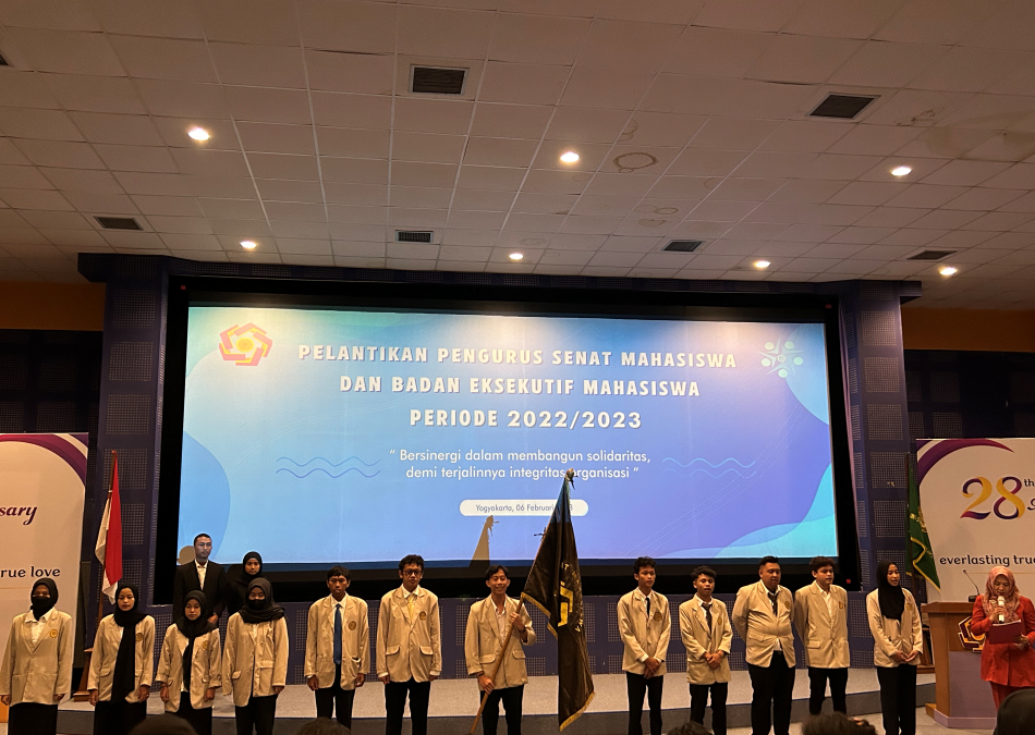 Pelantikan Pengurus Senat Mahasiswa Dan Badan Eksekutif Mahasiswa Periode 2022-2023